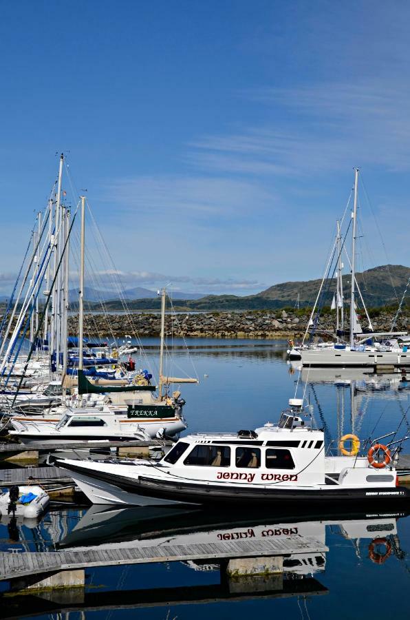 Craobh Marina Cottages Craobh Haven Екстериор снимка